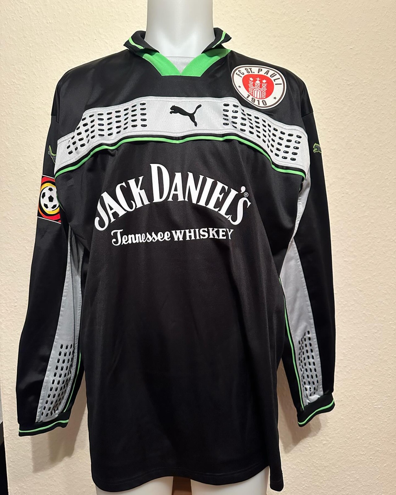 FC St. Pauli 1998-99 GK 2 Kit