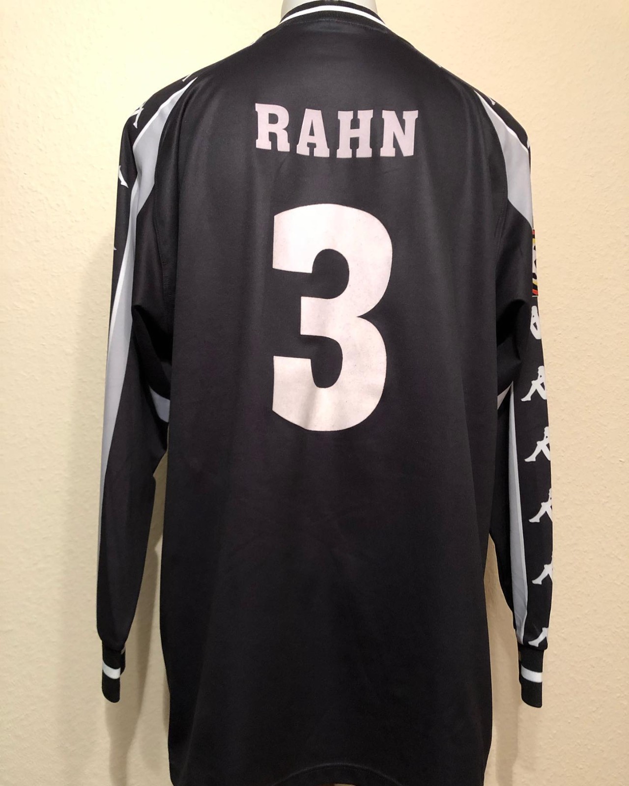 FC St. Pauli 2000-01 Away 2 Kit