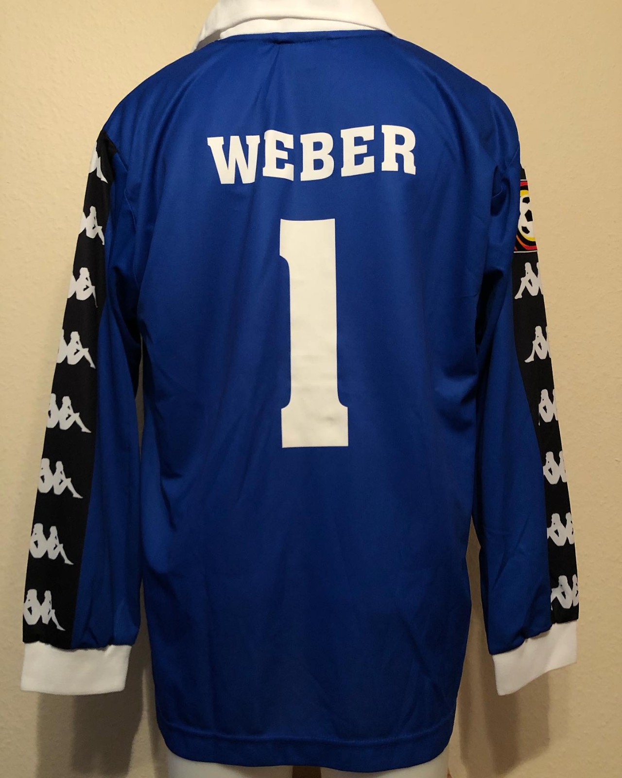 FC St. Pauli 2000-01 GK 2 Kit