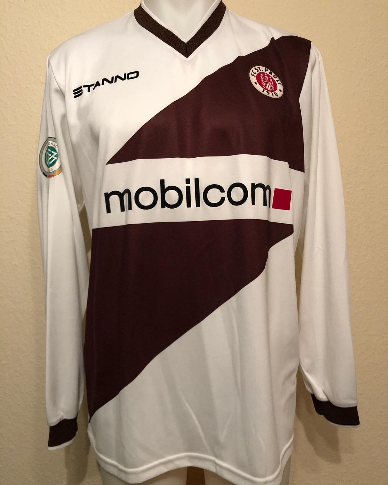 FC St. Pauli 2004-05 Away Kit