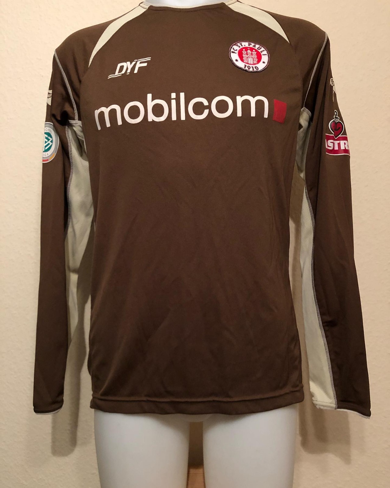 FC St. Pauli 2005-06 Away Kit