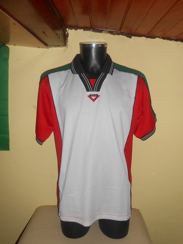 FC Augsburg 2001-02 Home Kit