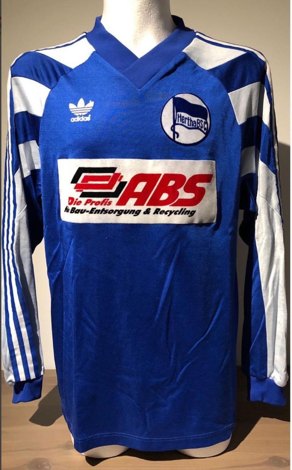 Hertha BSC 1993-94 Home Kit