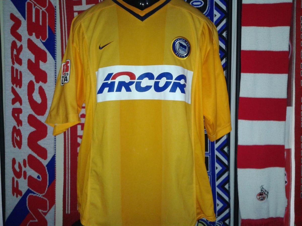 Hertha BSC 2003-04 Third Kit