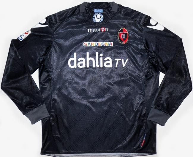 Cagliari Calcio 2010-11 GK 1 Kit