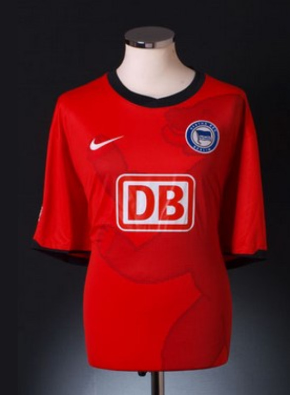 Hertha BSC 2010-11 Away Kit