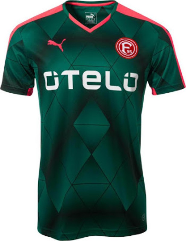 Fortuna Düsseldorf 2015-16 Third Kit
