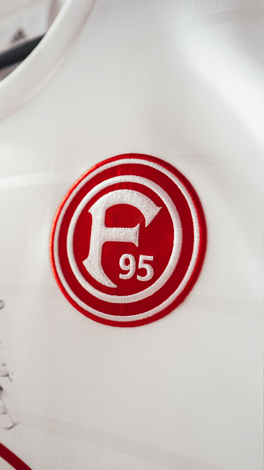 Fortuna Düsseldorf 2021-22 Special Kit