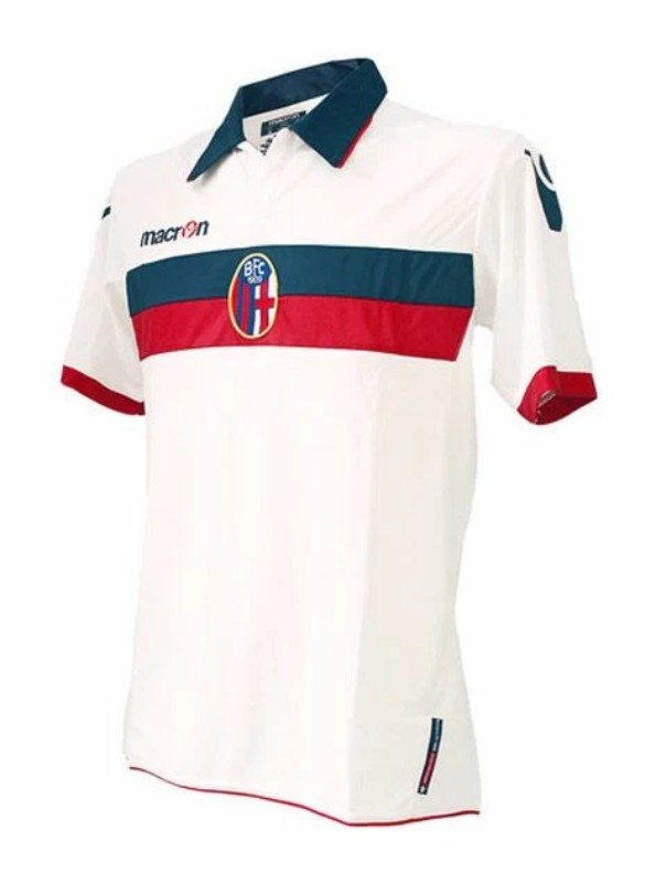 Bologna FC 2010-11 Away Kit