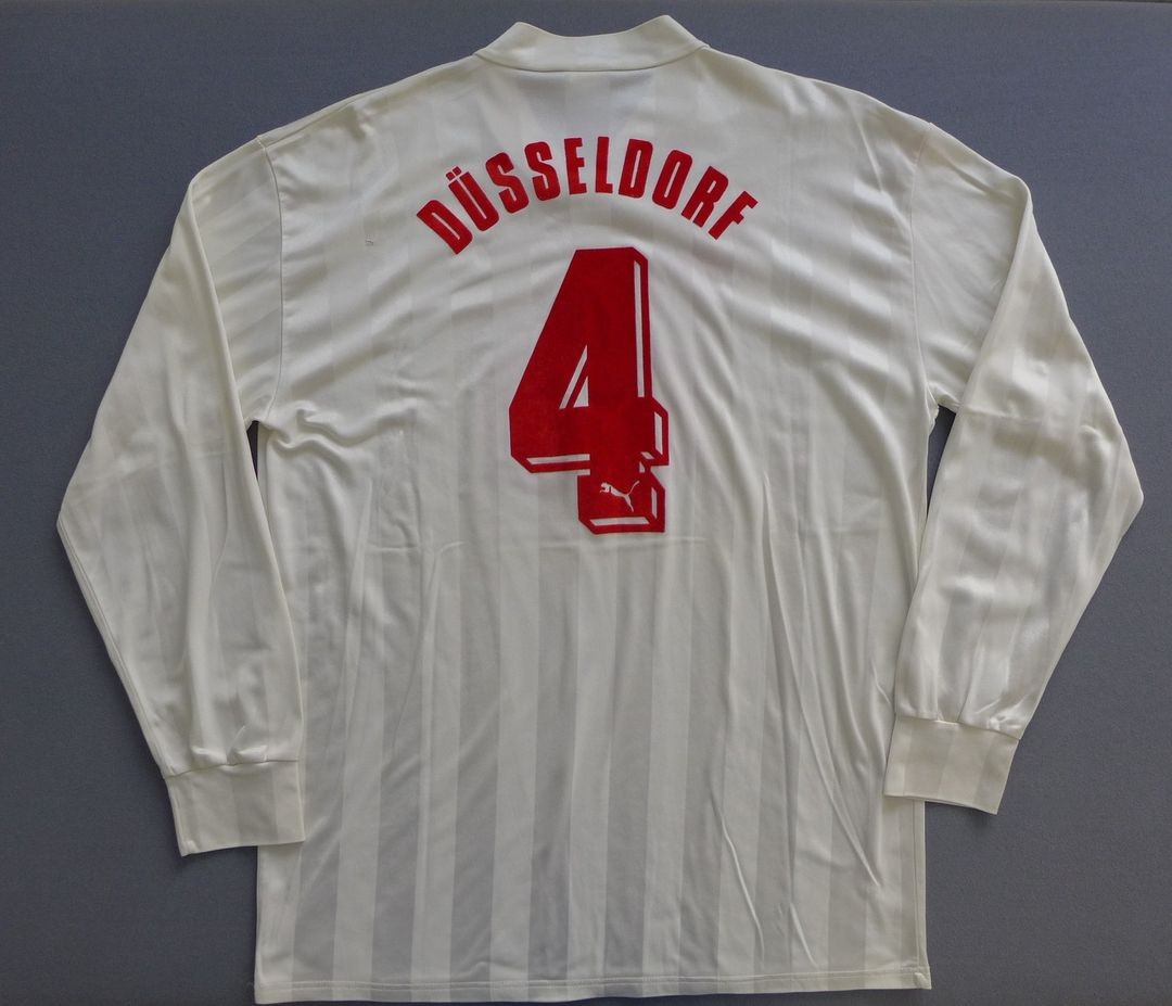 Fortuna Düsseldorf 1992-93 Home Kit