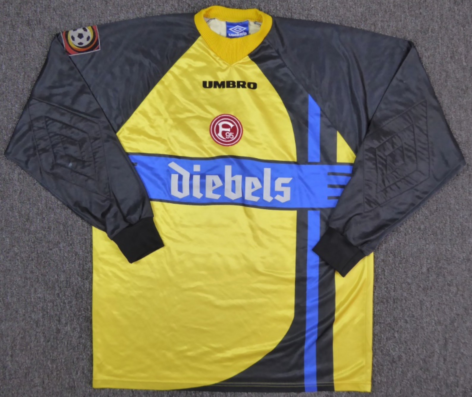 Fortuna Düsseldorf 1997-98 GK 1 Kit