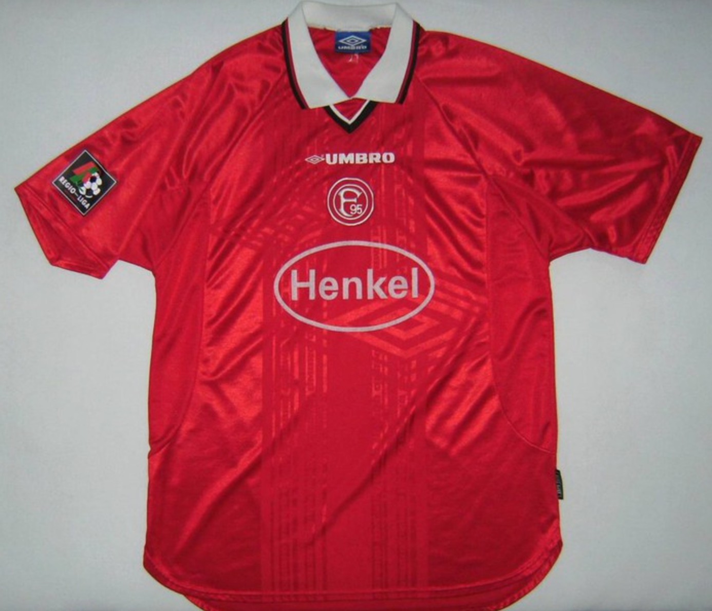 Fortuna Düsseldorf 1999-00 Home Kit