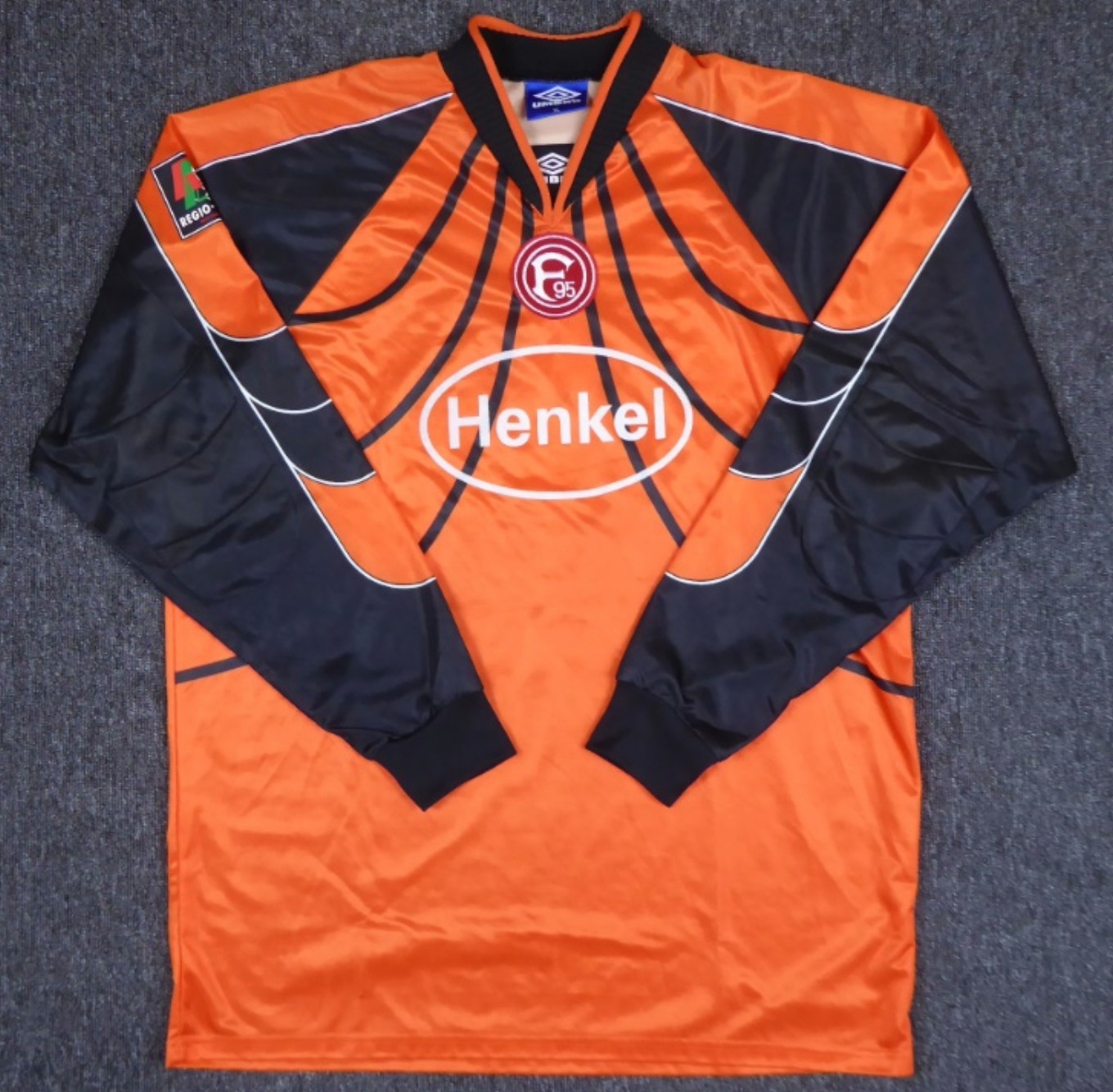 Fortuna Düsseldorf 1999-00 GK 1 Kit