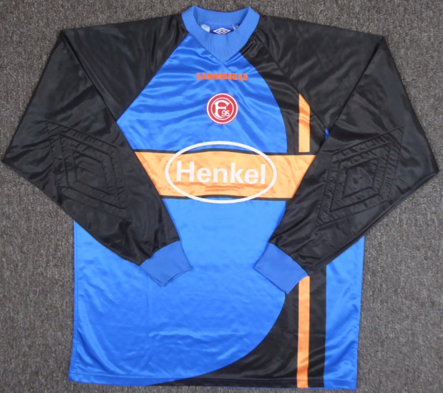 Fortuna Düsseldorf 2000-01 GK 1 Kit