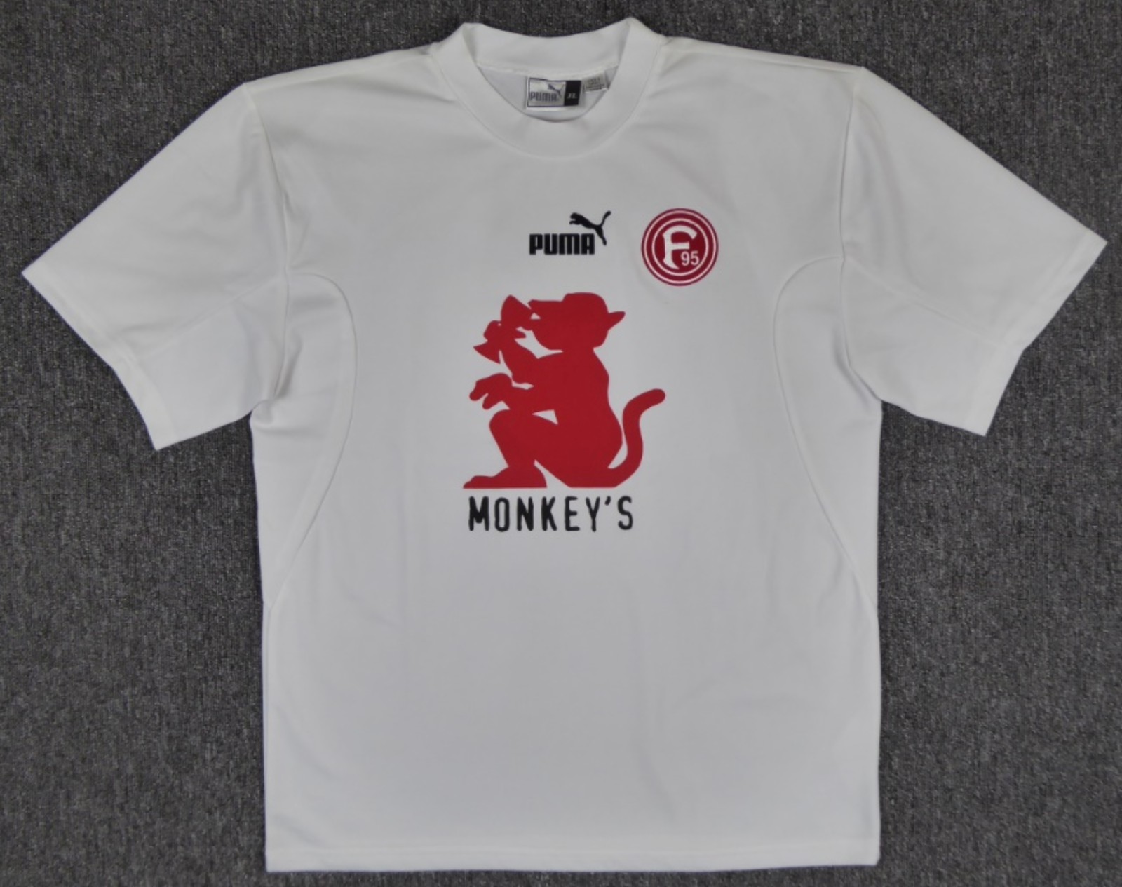 Fortuna Düsseldorf 2003-04 Away Kit