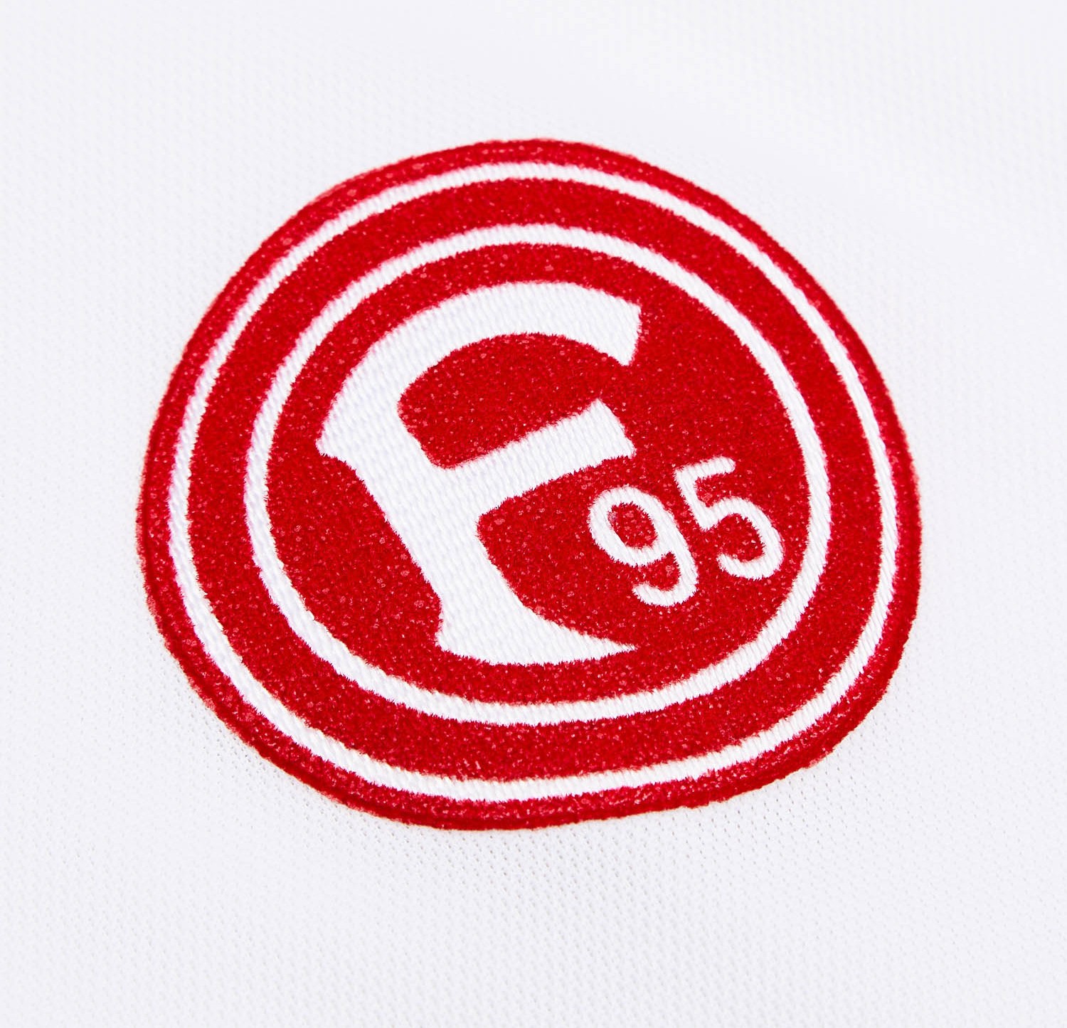 Fortuna Düsseldorf 2003-04 Away V2 Kit