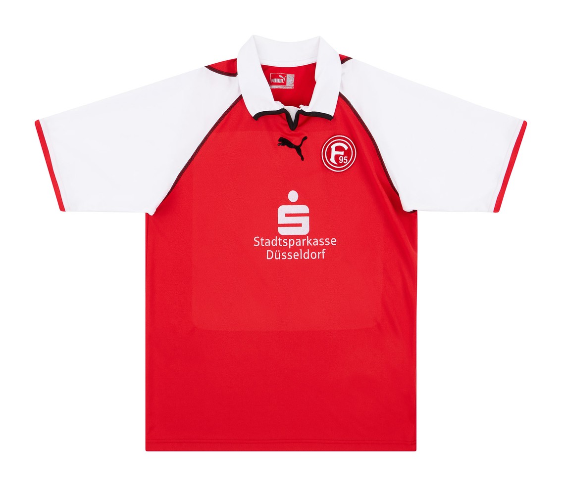 Fortuna Düsseldorf 2004-05 Home Kit