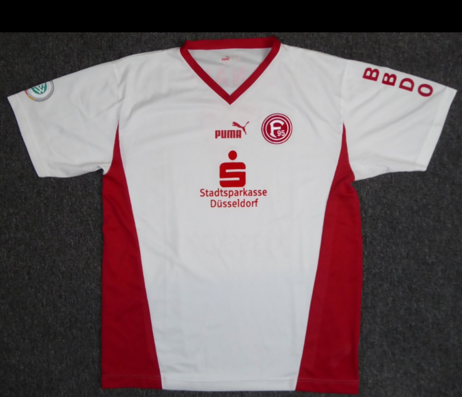Fortuna Düsseldorf 2005-06 Home Kit