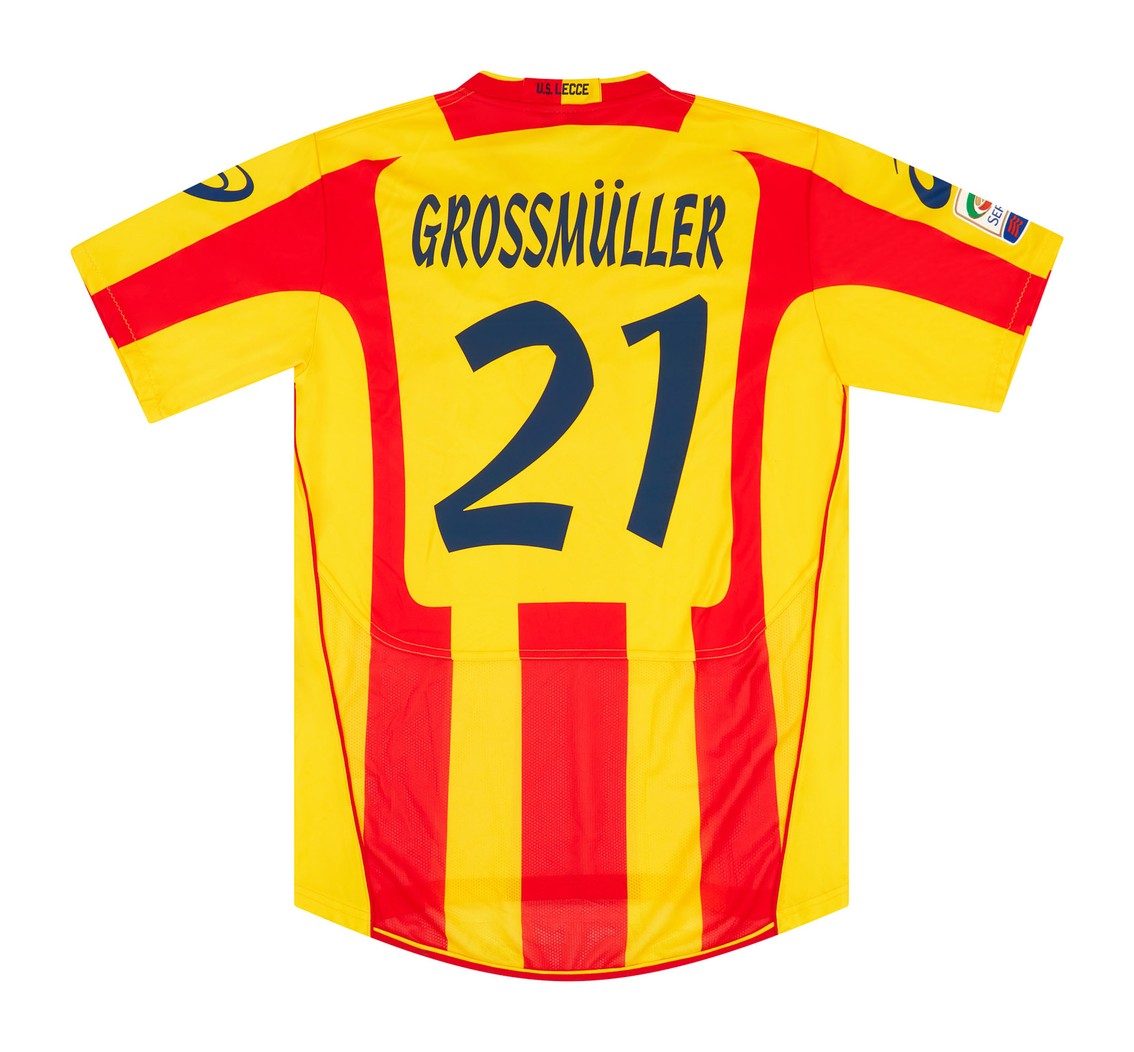 US Lecce 2010-11 Home Kit