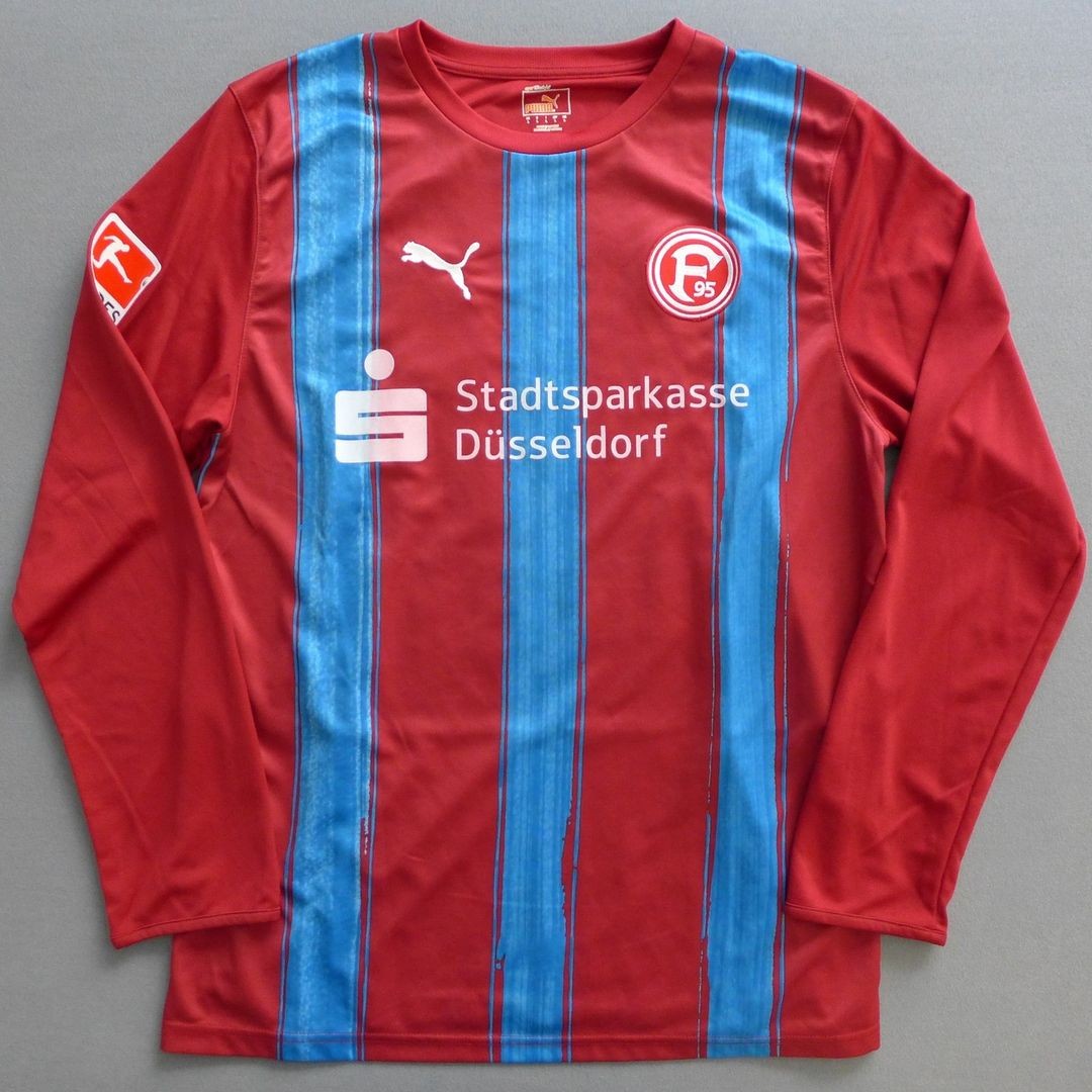 Fortuna Düsseldorf 2010-11 Away Kit