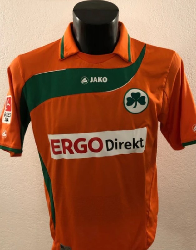 Greuther Fürth 2011-12 Third Kit
