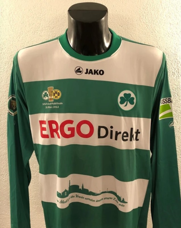 Greuther Fürth 2011-12 Cup Kit