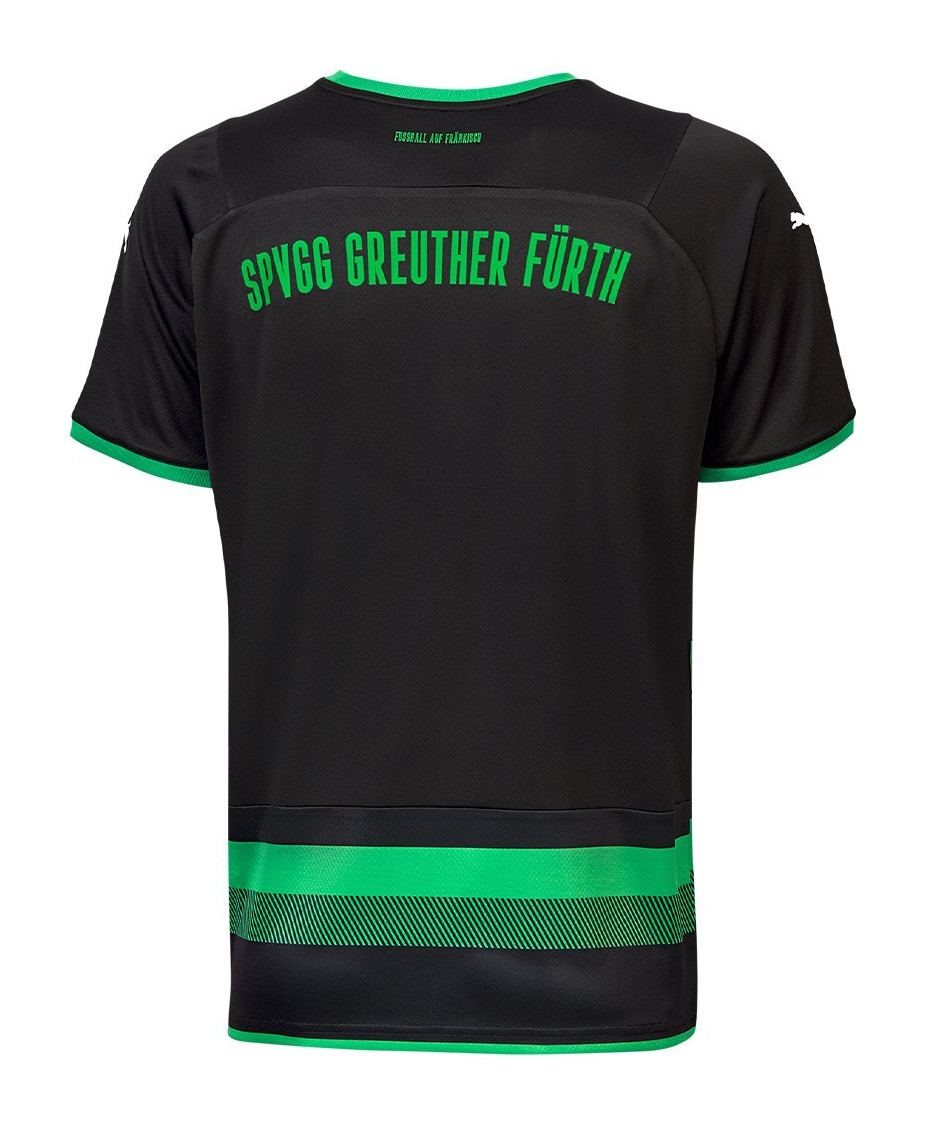 Greuther Fürth 2021-22 Away Kit