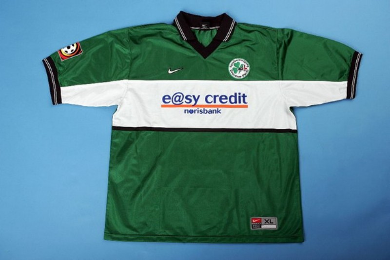 Greuther Fürth 2001-02 Home Kit