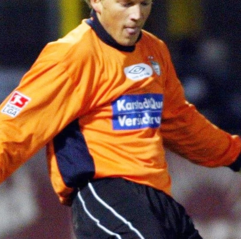 Greuther Fürth 2003-04 GK 2 Kit