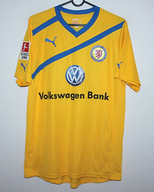 Eintracht Braunschweig 2011-12 Home Kit