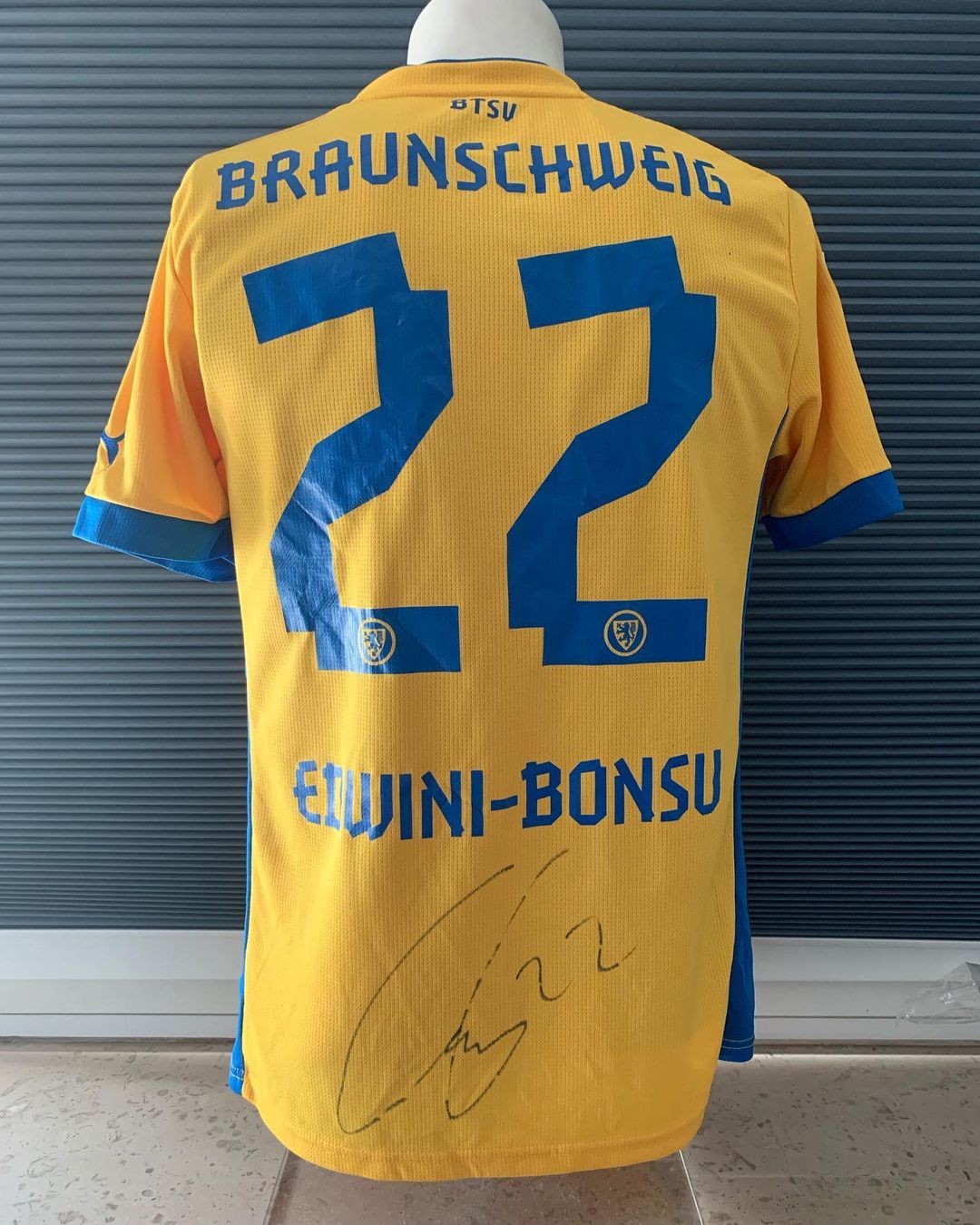 Eintracht Braunschweig 2011-12 Special Kit