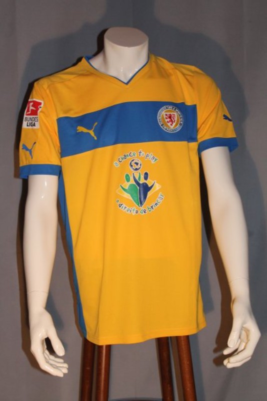 Eintracht Braunschweig 2011-12 Special Kit
