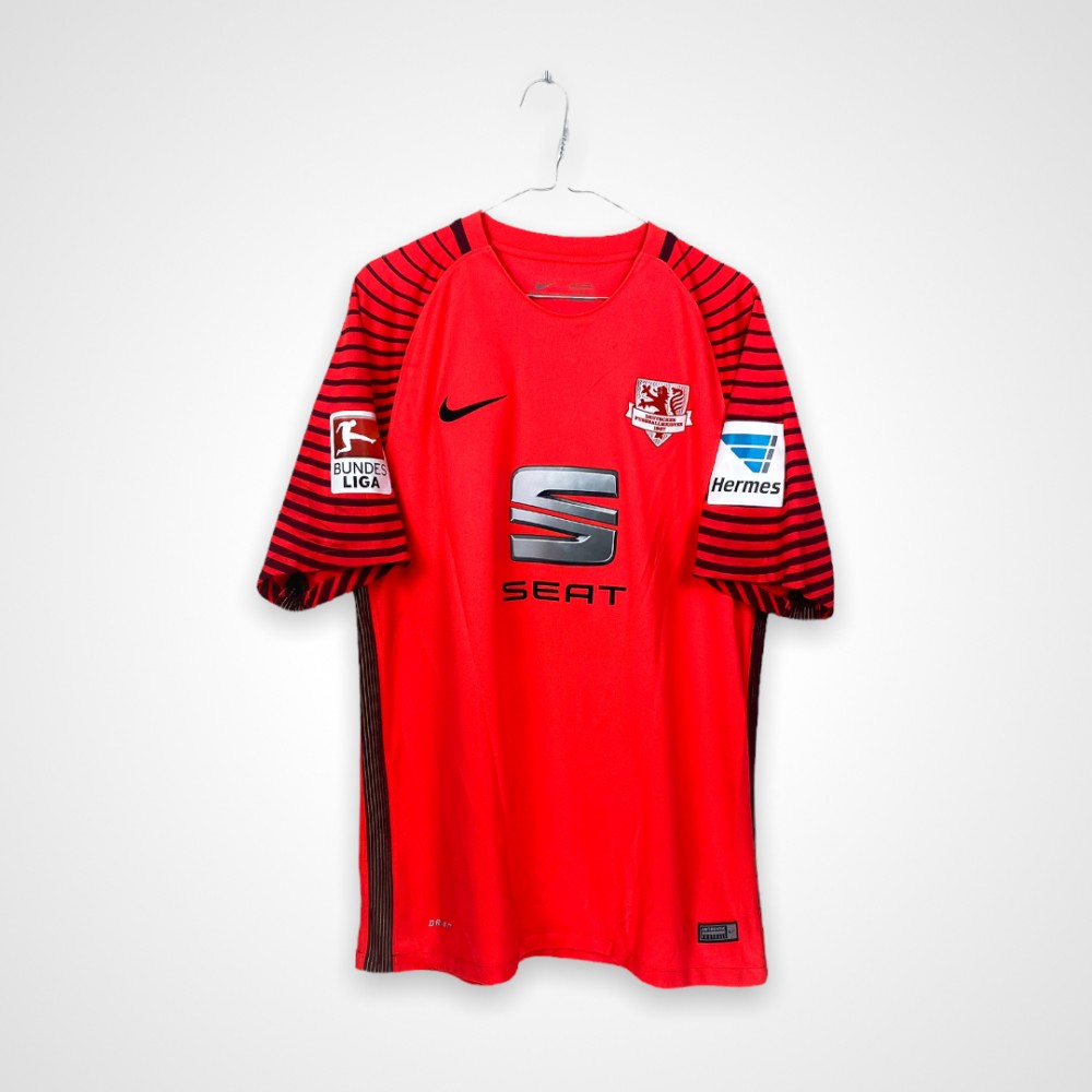 Eintracht Braunschweig 2016-17 GK 1 Kit