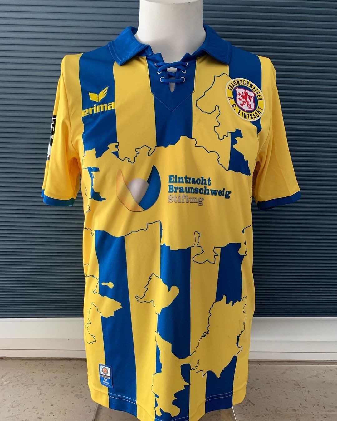 Eintracht Braunschweig 2018-19 Special Kit