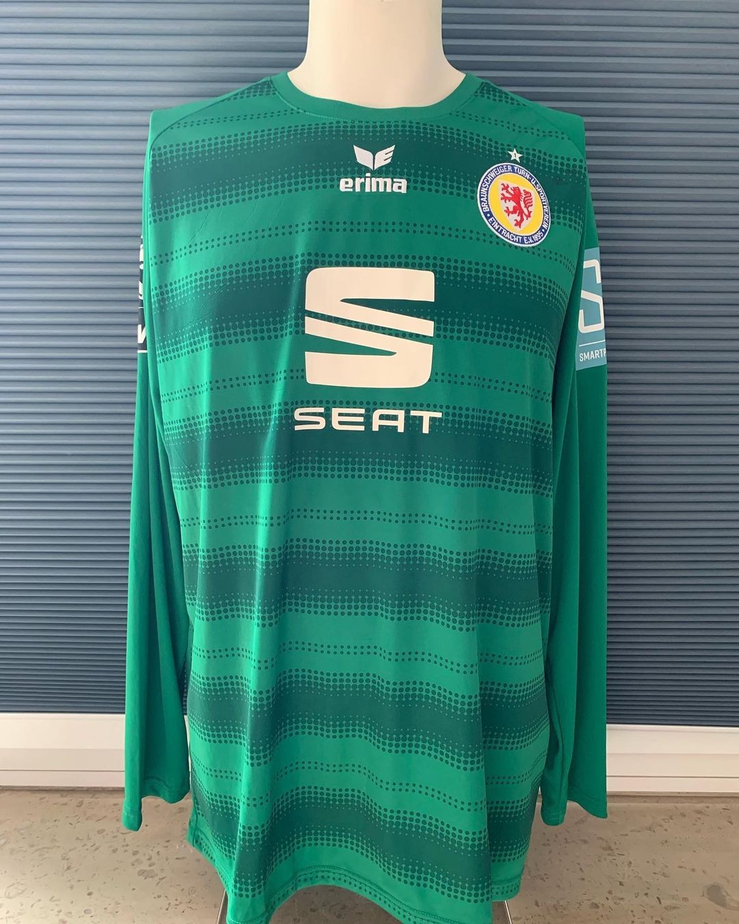 Eintracht Braunschweig 2019-20 GK 1 Kit