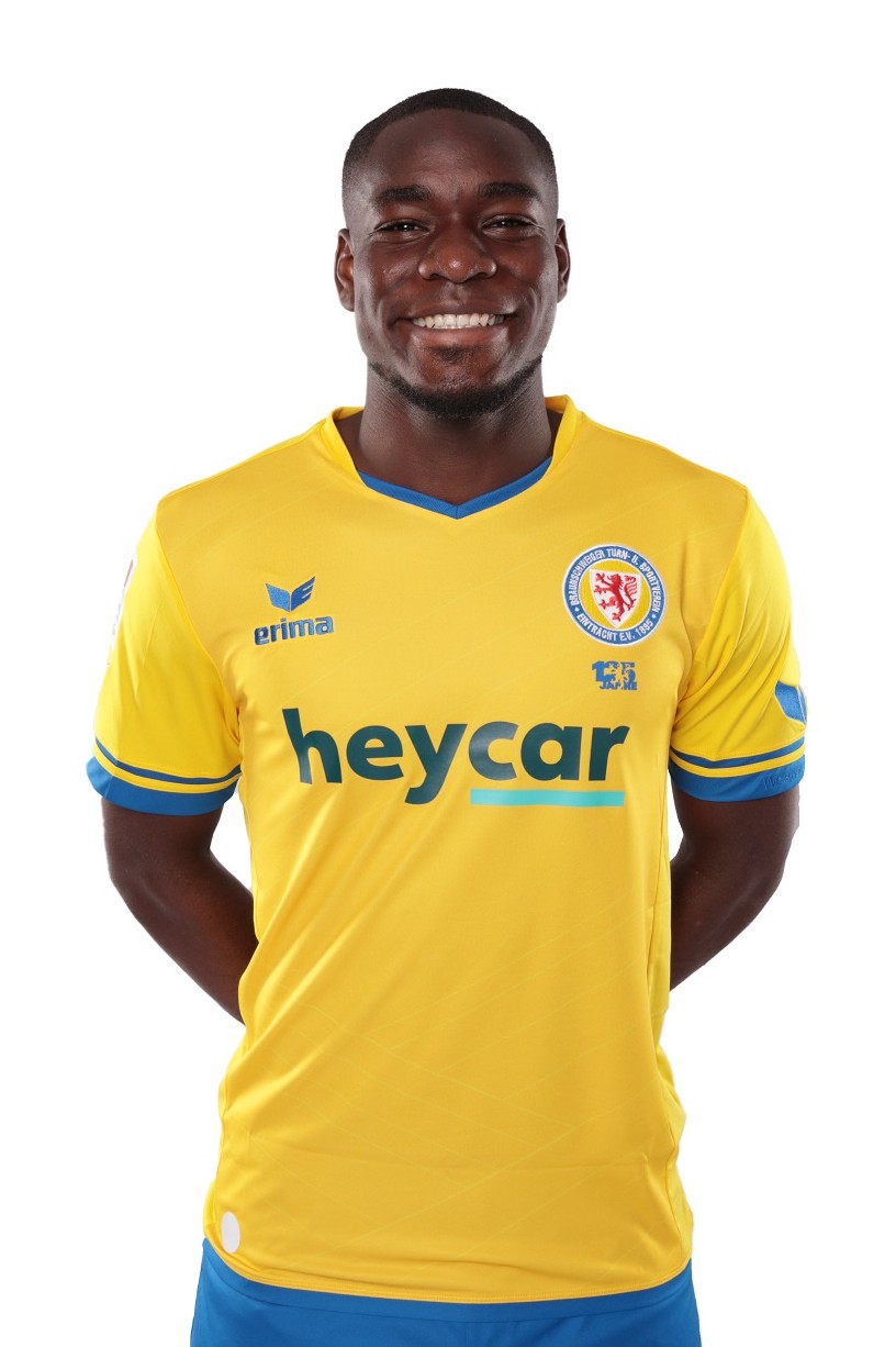 Eintracht Braunschweig 2020-21 Home Kit