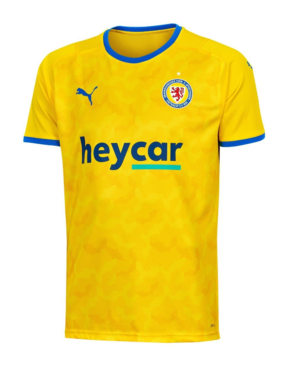 Eintracht Braunschweig 2021-22 Home Kit