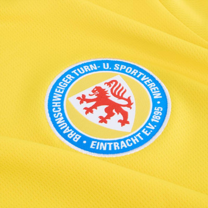 Eintracht Braunschweig 2024-25 Home Kit