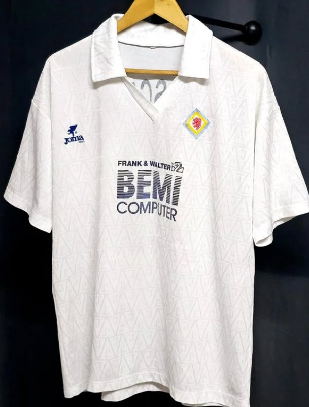 Eintracht Braunschweig 1992-93 Away Kit