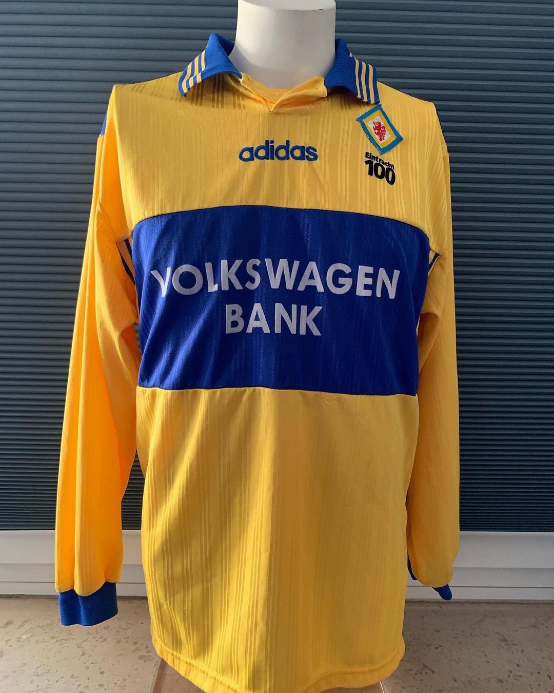 Eintracht Braunschweig 1998-99 Home Kit