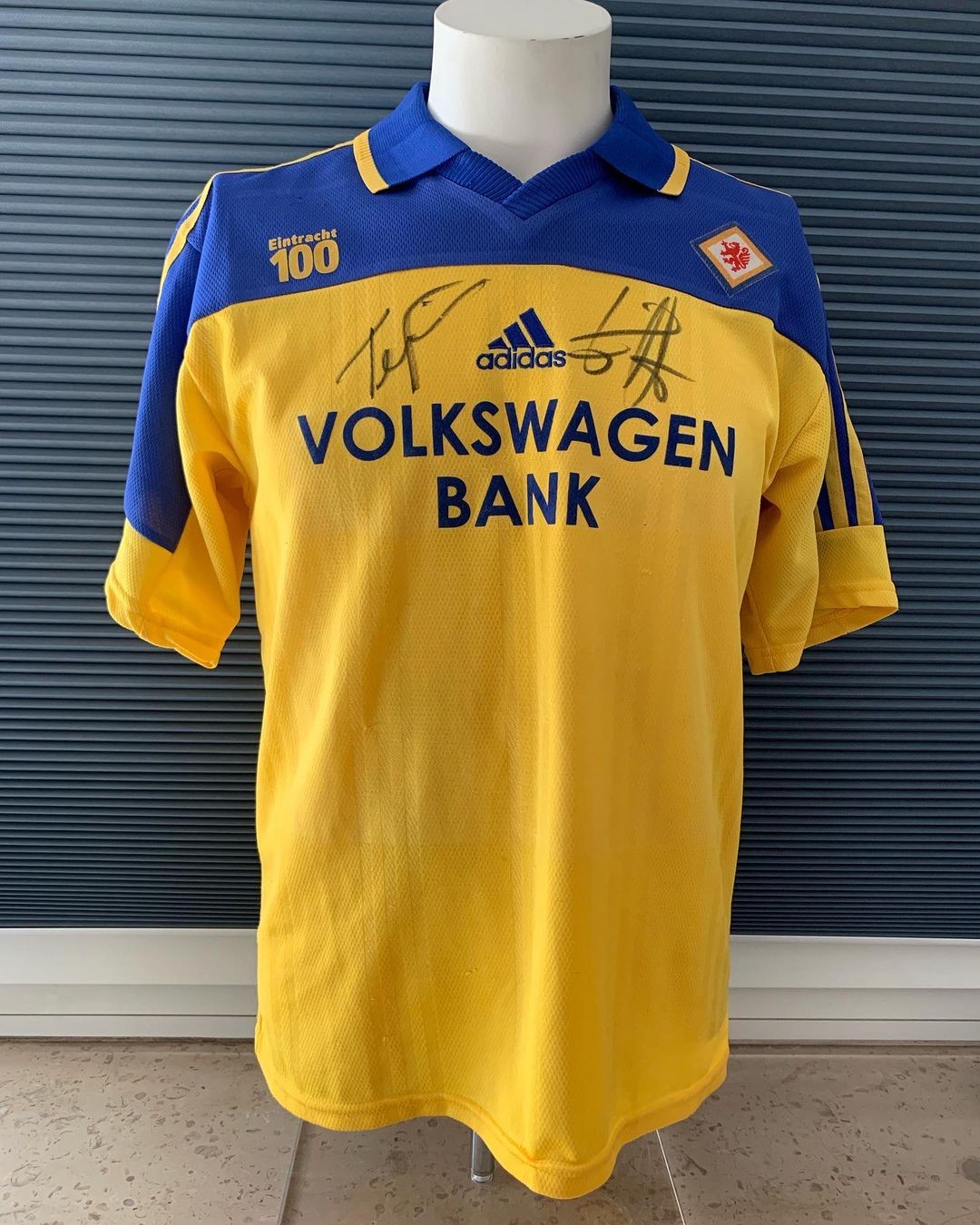 Eintracht Braunschweig 2000-01 Home Kit
