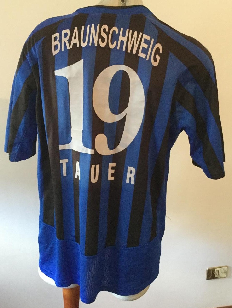 Eintracht Braunschweig 2005-06 Third Kit