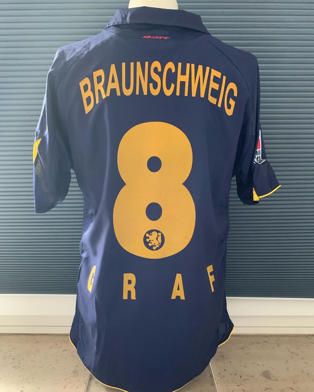 Eintracht Braunschweig 2006-07 Away Kit