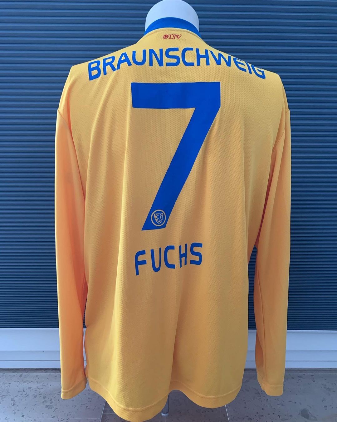 Eintracht Braunschweig 2008-09 Home Kit