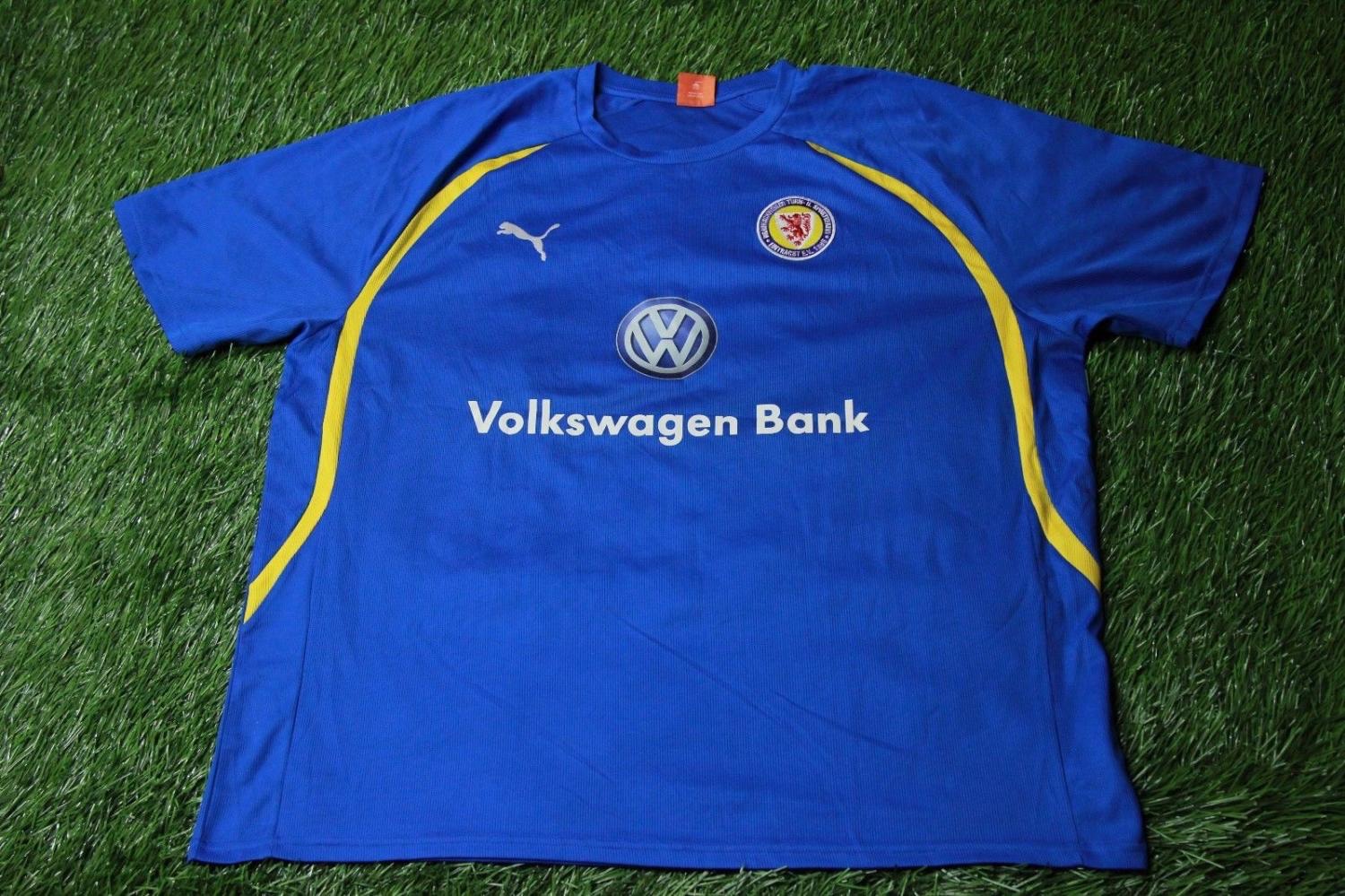 Eintracht Braunschweig 2010-11 Away Kit