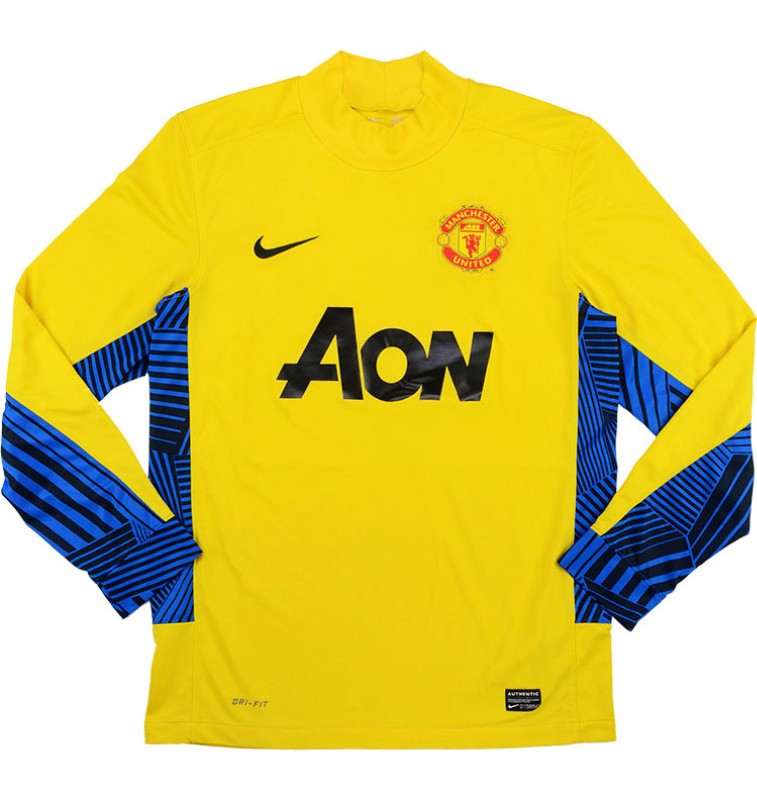 Manchester United 2011-12 GK Away Kit