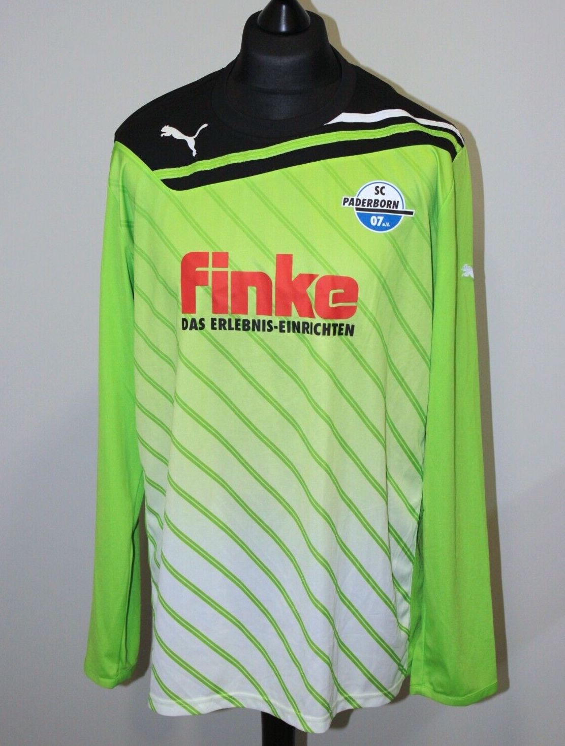 SC Paderborn 2011-12 GK 1 Kit