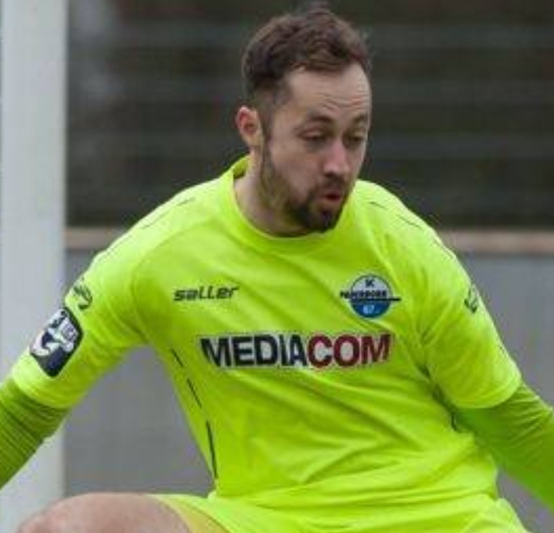 SC Paderborn 2016-17 GK 1 Kit