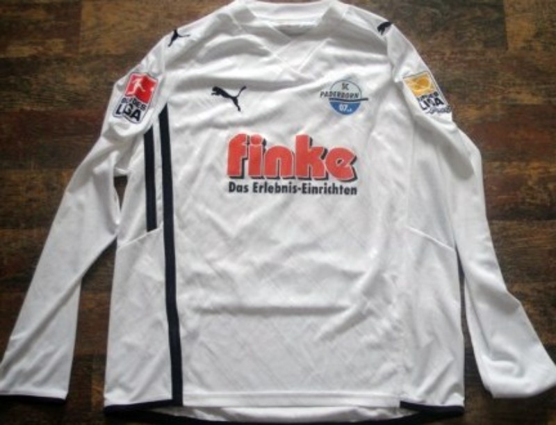 SC Paderborn 2009-10 Away Kit