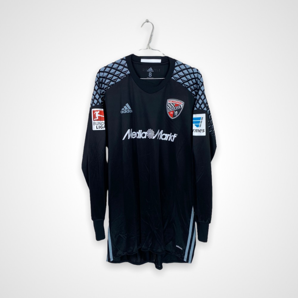 FC Ingolstadt 2016-17 GK 1 Kit